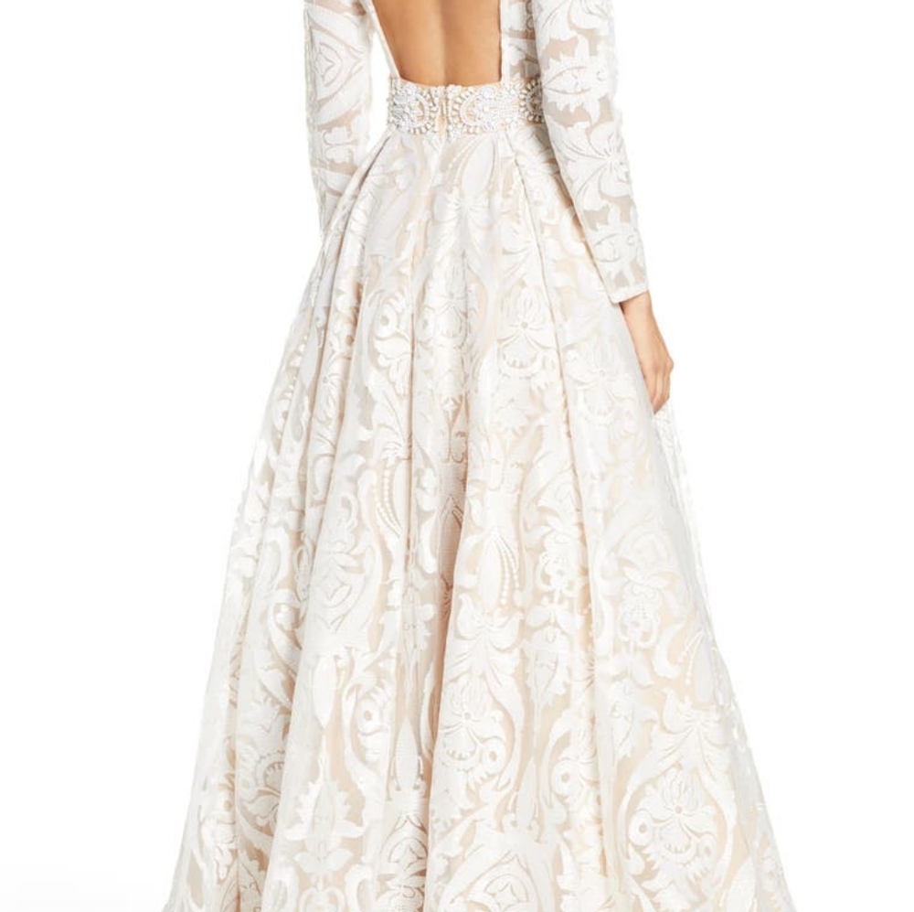 Brand New/ Never Used Mac Duggal Ballgown